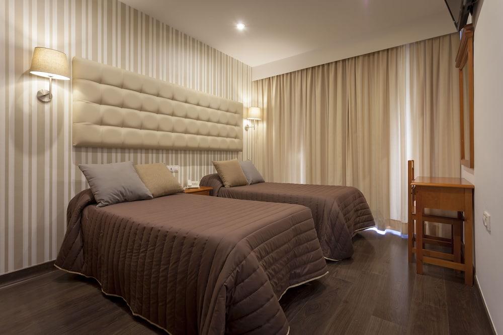 Hotel Rambla Emerita, Centro Ciudad ميريذا المظهر الخارجي الصورة