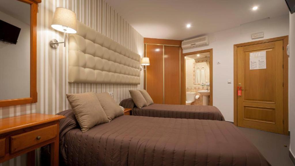 Hotel Rambla Emerita, Centro Ciudad ميريذا المظهر الخارجي الصورة